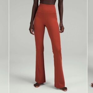 Lululemon // groove super high rise flared pant 10